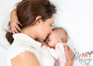 Материнское молоко – наиболее естественный продукт, покрывающий все потребности ребенка