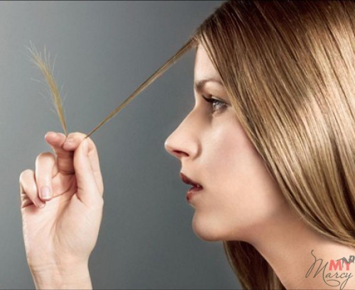 Ломкость волос и посеченные кончики тоже являются показанием к применению мази «Мивал»