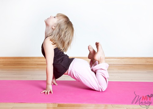 Детская йога поможет научиться управлять своим телом и эмоциями