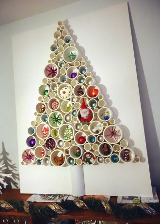 Создание новогодней елки – лучшая терапия от стресса (фото: urbannesting.wordpress.com)