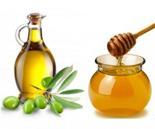 Мёд и оливковое масло хороши для сухой кожи (фото: 4madams.ru)