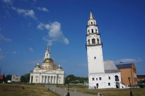 Невьянская башня на Урале (фото: www.otzyv.ru)