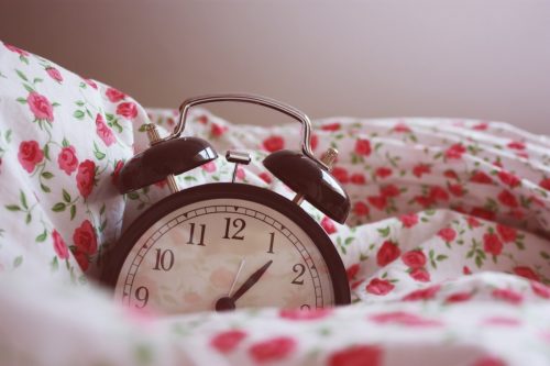 Ваш будильник не должен вызывать неприятные ощущения (фото: vlast.kz)