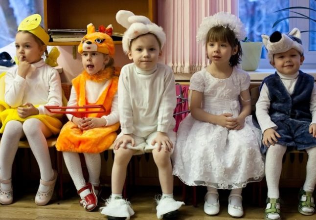 Вспомните, кем вы были на новогоднем утреннике в детском саду (фото: pustunchik.ua)