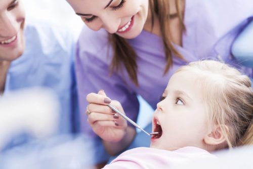 Молочные зубы играют важную роль в формировании постоянных (фото: smilepoint.com.sg)
