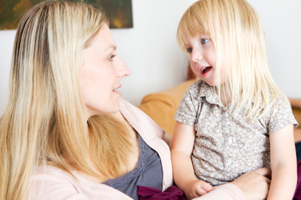 Успех развития речи у ребенка зависит от некоторых правил (фото: ohniww.org)